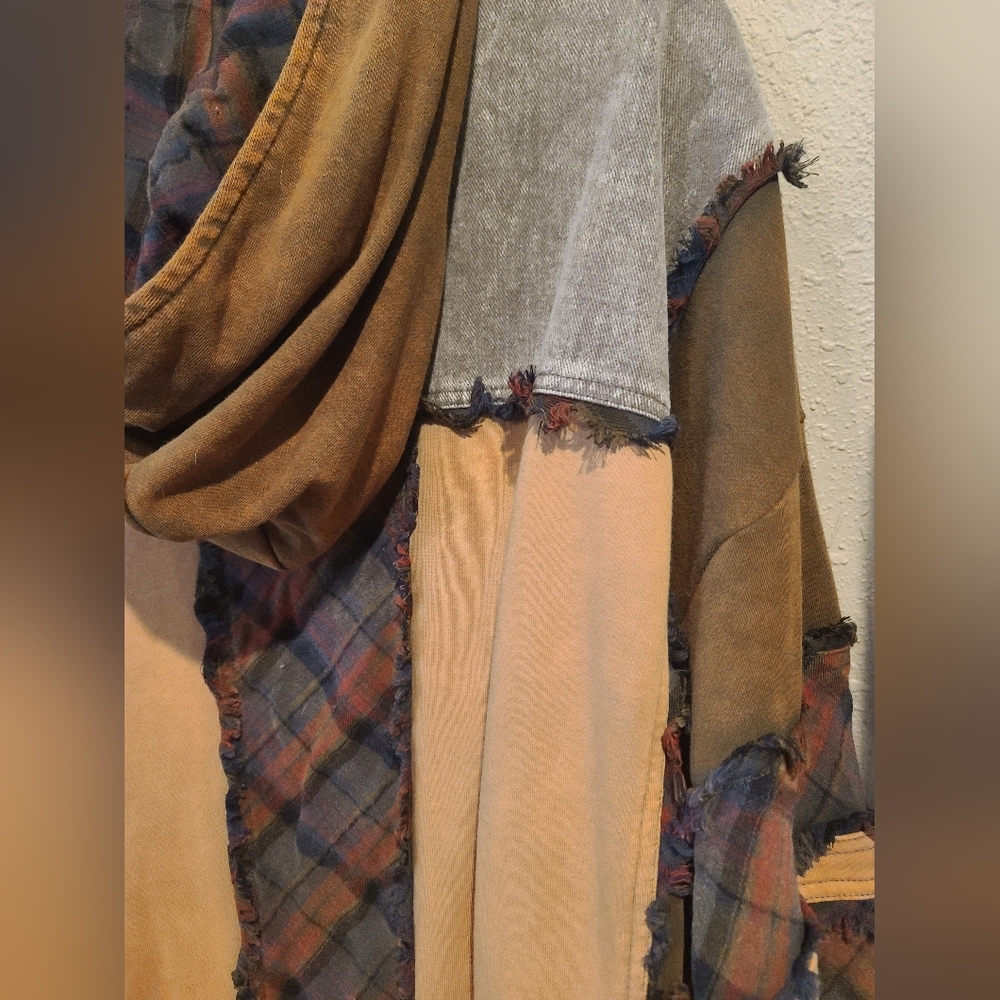 New Oli & Hali Oversized Patchwork Mineral Wash Hoodie with Plaid Accents Sz M/L - Picture 15 of 16